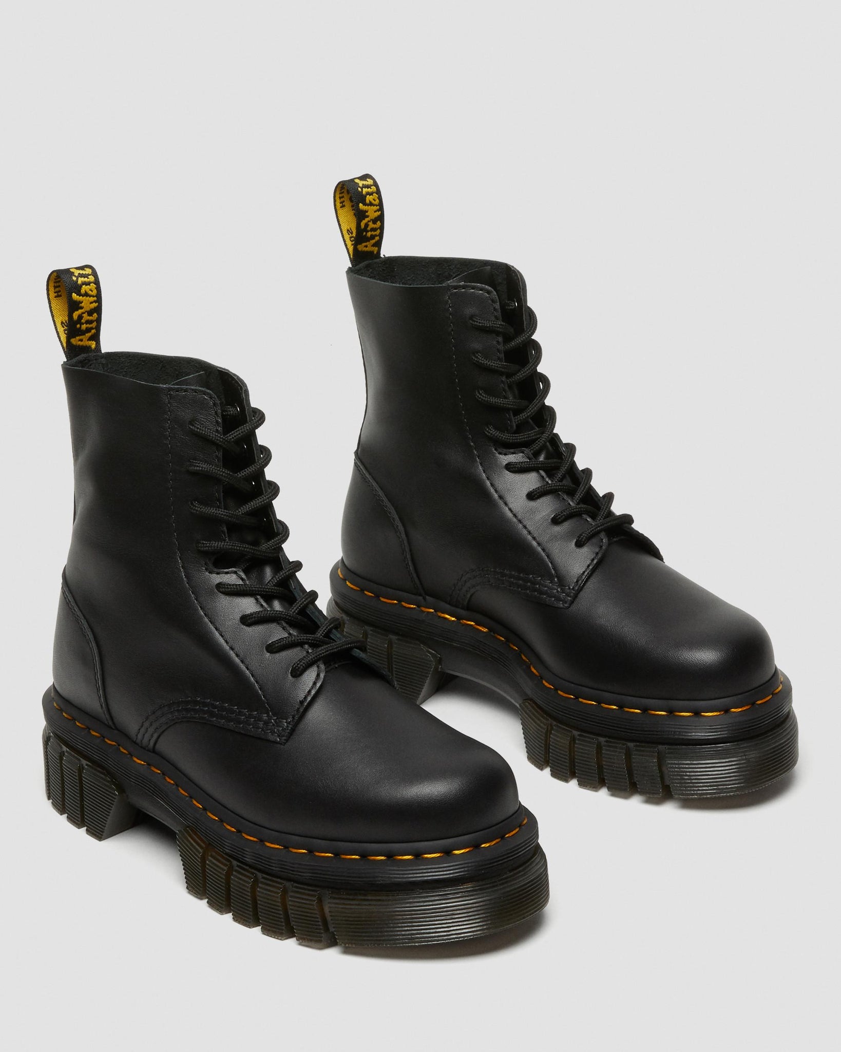 Bottes Audrick à 8 œillets en cuir souple Nappa Lux