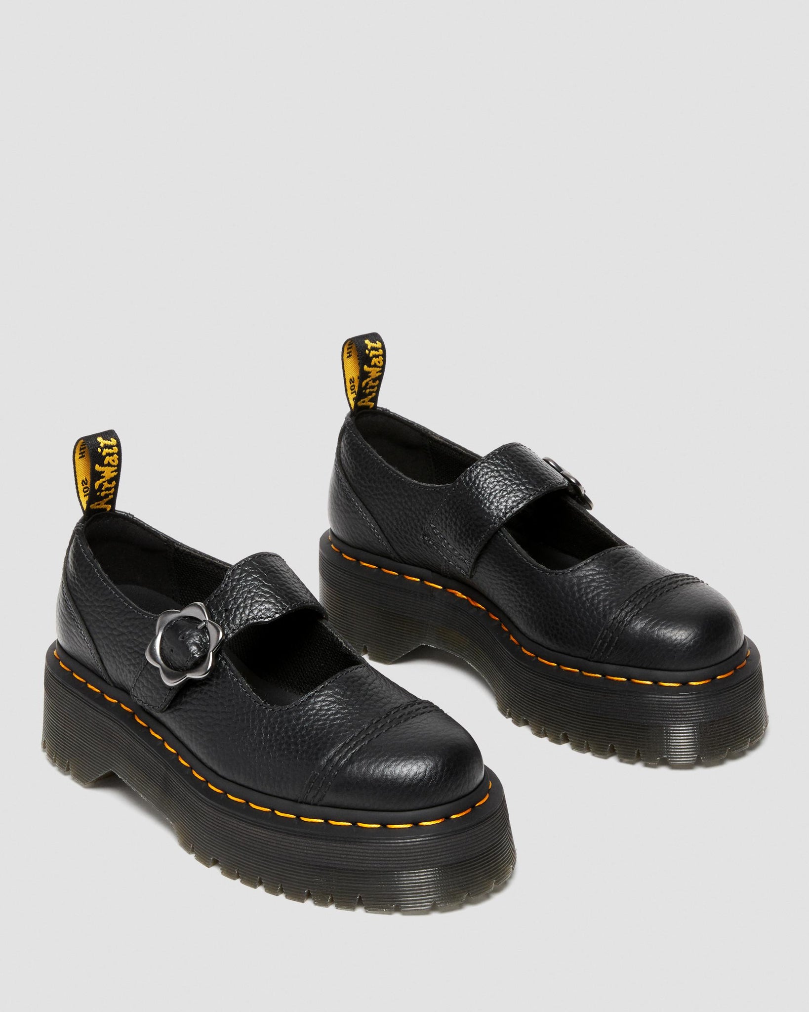 Chaussures à plateforme Addina en cuir avec boucle en forme de fleur