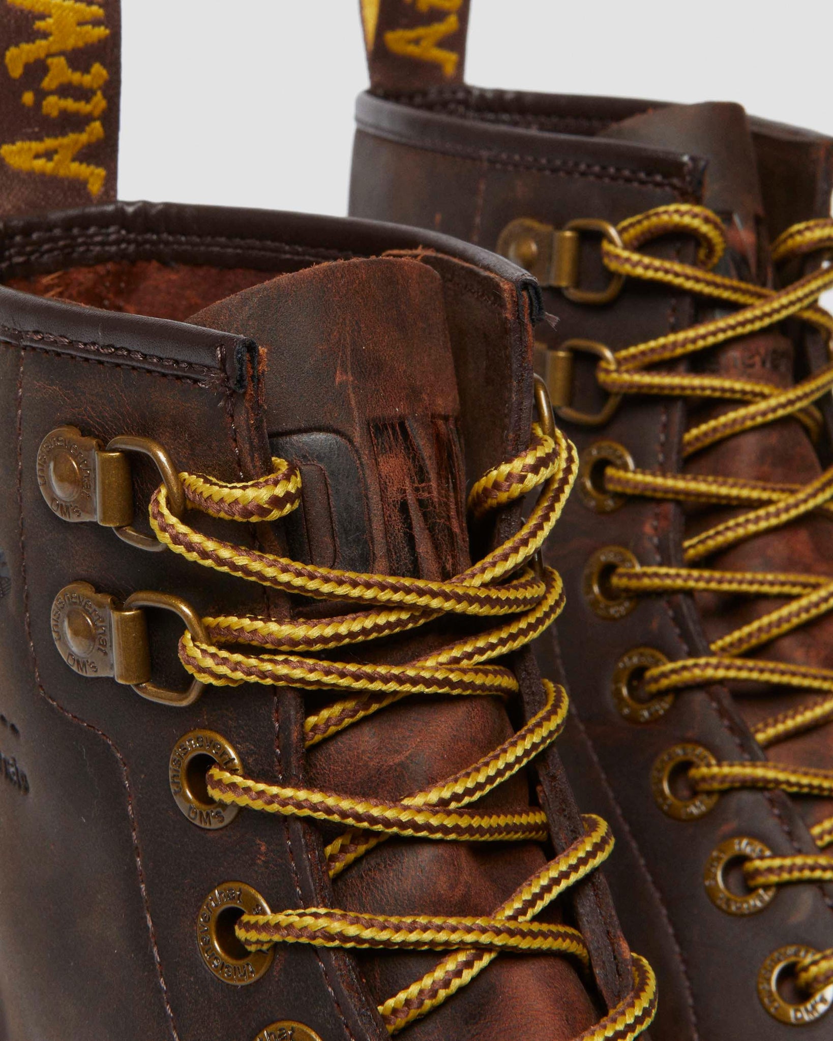 Dr. Martens x thisisneverthat – 1460 en Cuir Pleine Fleur Ciré