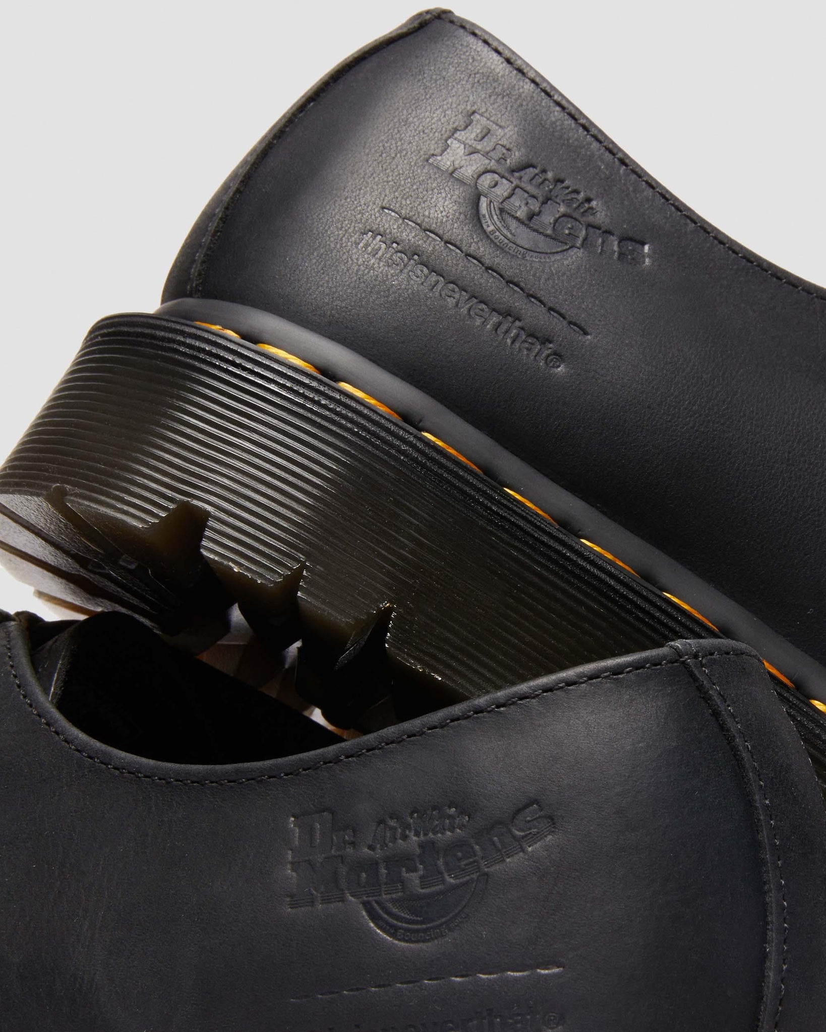 Dr. Martens x thisisneverthat – 1461 en Cuir Pleine Fleur Ciré