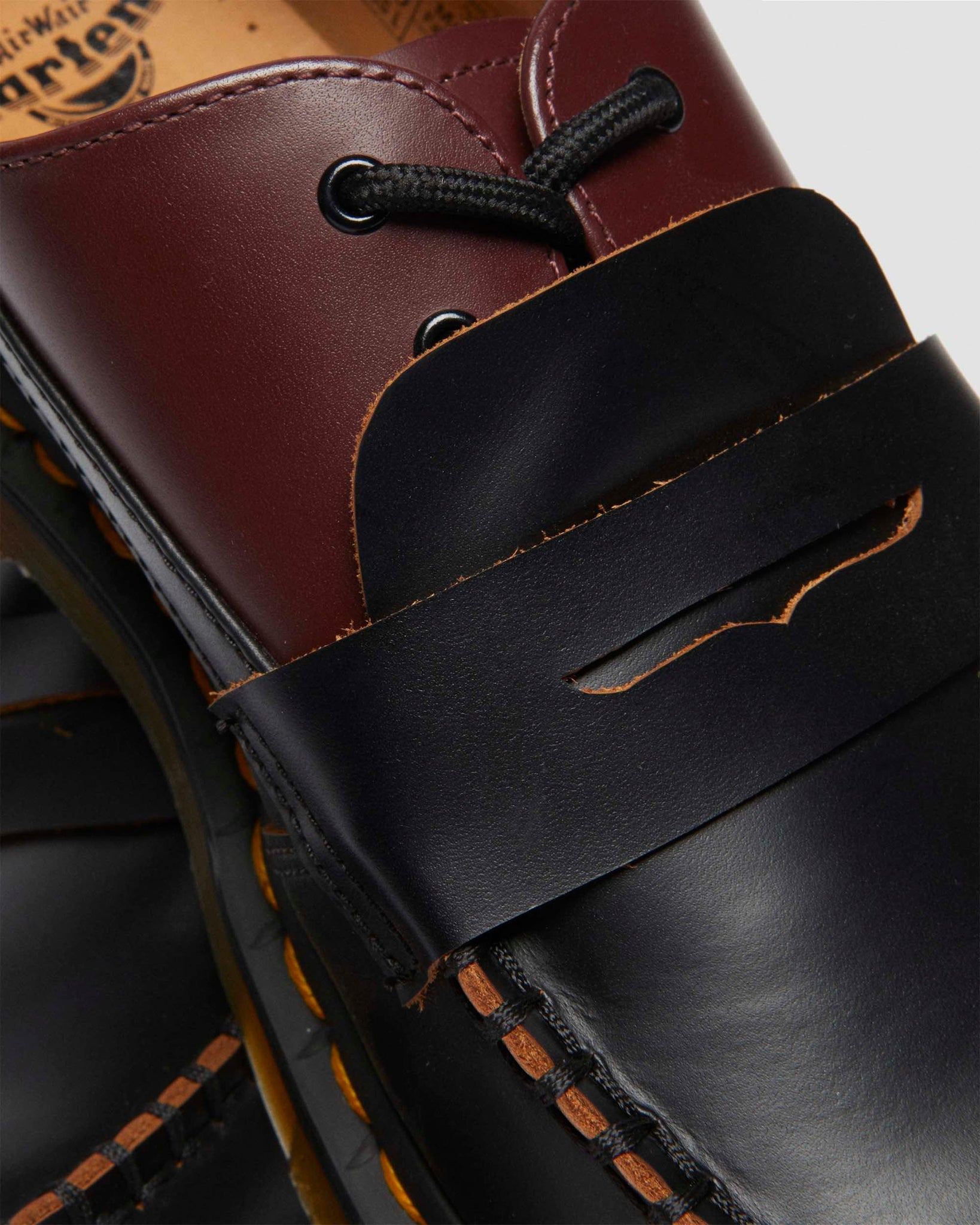 MM6 Maison Margiela – 1461 / Penton en Cuir