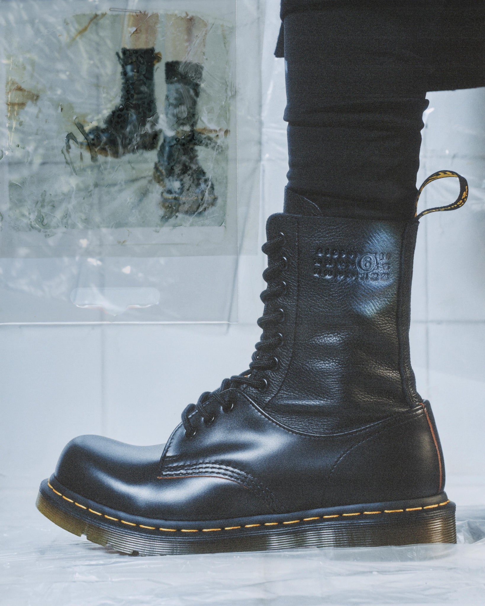 Dr. Martens x MM6 Maison Margiela – 1490 / 1461 en Cuir
