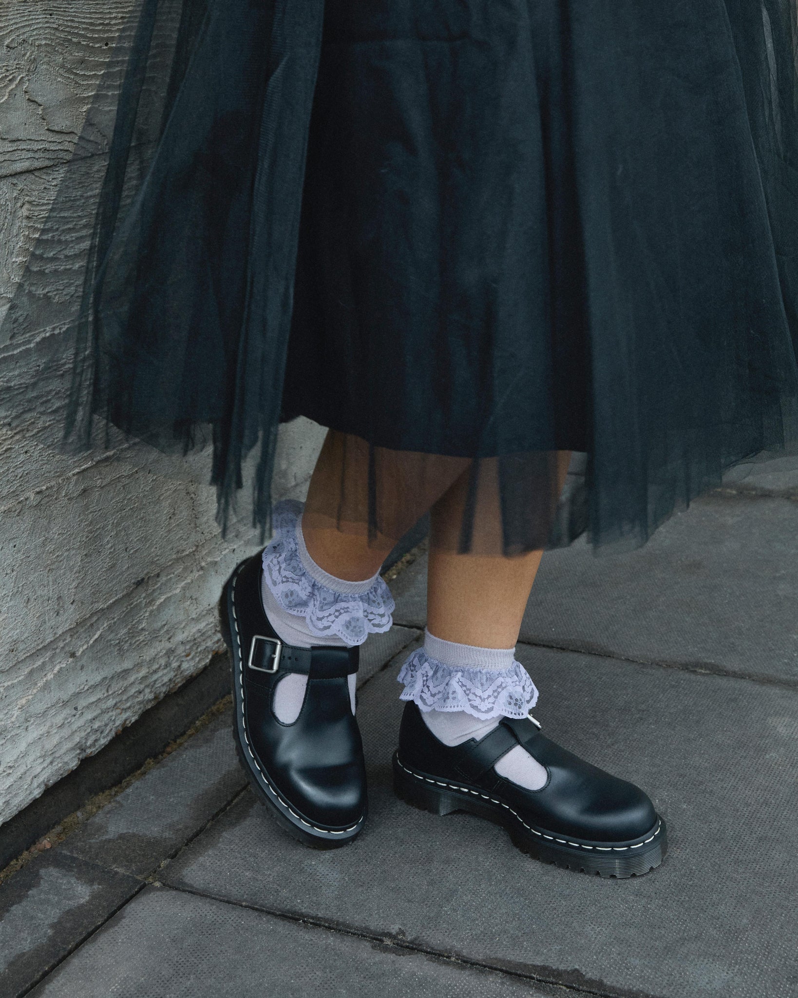 Chaussures Mary Jane Polley en cuir lisse avec surpiqûres blanches et semelle Bex