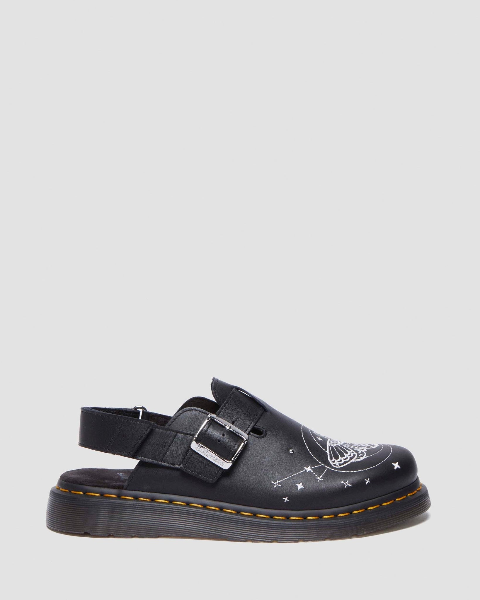 Mules en cuir Jorge II avec broderies de papillons célestes et motifs astraux
